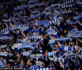 比利亚雷亚尔复古球衣引爆西甲：球迷集体“点赞”，黄色潜水艇掀起怀旧狂潮！