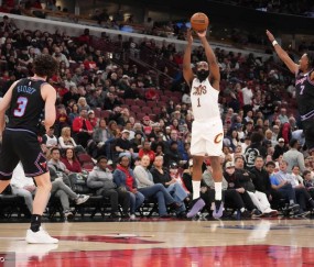 哈登36+7+9莫布利26+14 骑士胜公牛