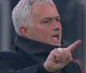 一场2-1！让穆帅有望争二：本菲卡追平葡体，下周欧冠决战皇马