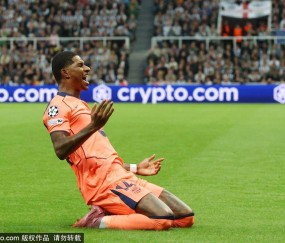 曝巴萨想延长拉什福德租借期 曼联：不花钱买断就送回