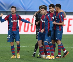 西甲：巴列卡诺VS莱万特——攻防博弈下的胜负手与比分推演