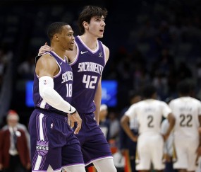 雷诺空砍21+20 国王不敌鹈鹕惨遭13连败